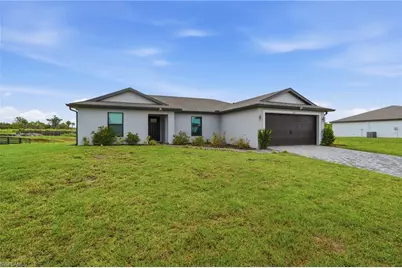 811 Gen Chesty Puller Ct, Labelle, FL 33935 - Photo 2