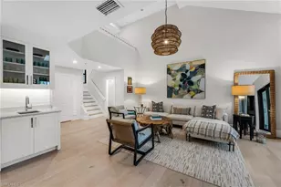 569 Park Shore Dr, Naples, FL 34103 - Photo 1