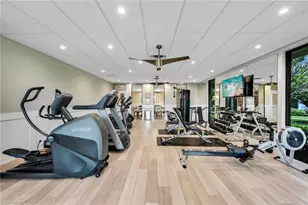 569 Park Shore Dr, Naples, FL 34103 - Photo 22
