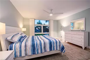 400 Park Shore Dr, Naples, FL 34103 - Photo 8