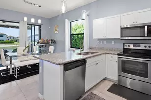 8812 Madrid Cir, Naples, FL 34104 - Photo 8
