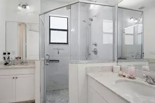 8812 Madrid Cir, Naples, FL 34104 - Photo 14