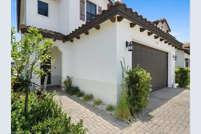 8812 Madrid Cir, Naples, FL 34104 - Photo 30
