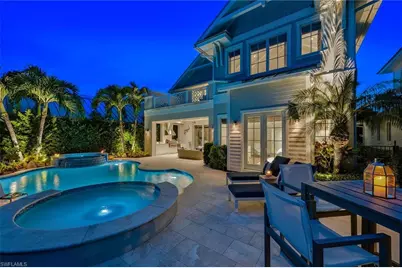 185 15th St S, Naples, FL 34102 - Photo 1