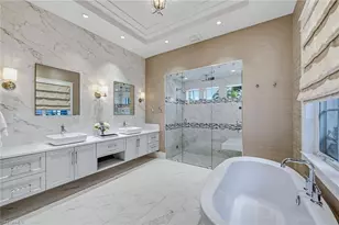 185 15th St S, Naples, FL 34102 - Photo 12