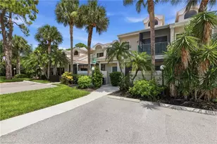 81 Emerald Woods Dr, Naples, FL 34108 - Photo 4