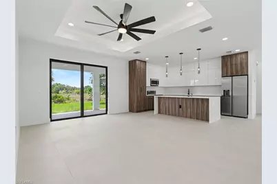 913 Joponica Ave S, Lehigh Acres, FL 33974 - Photo 8