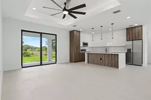 913 Joponica Ave S, Lehigh Acres, FL 33974 - Photo 8