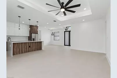913 Joponica Ave S, Lehigh Acres, FL 33974 - Photo 10