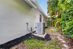 5761 Waxmyrtle Way, Naples, FL 34109 - Photo 38