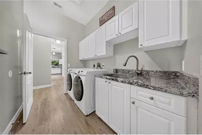 5761 Waxmyrtle Way, Naples, FL 34109 - Photo 32