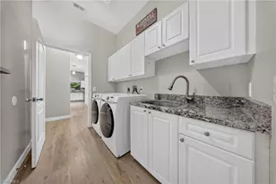 5761 Waxmyrtle Way, Naples, FL 34109 - Photo 32