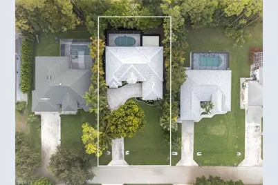 5761 Waxmyrtle Way, Naples, FL 34109 - Photo 4