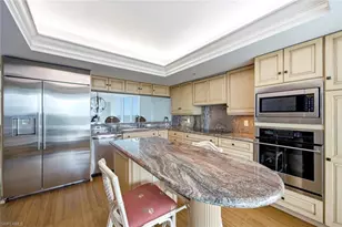 60 Seagate Dr, Naples, FL 34103 - Photo 14