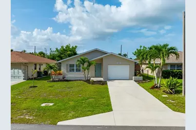 646 99th Ave N, Naples, FL 34108 - Photo 2