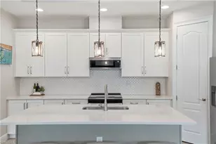 14796 Windward Ln, Naples, FL 34114 - Photo 10