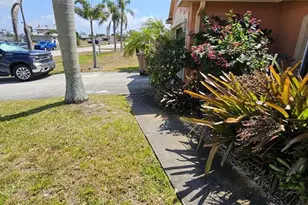 826 SW 32nd Terrace, Cape Coral, FL 33914 - Photo 22