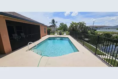 826 SW 32nd Ter, Cape Coral, FL 33914 - Photo 6
