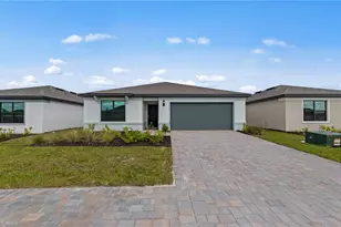 1005 Caloosa Breeze Dr, Labelle, FL 33935 - Photo 2