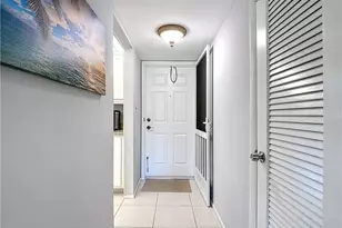 200 Turtle Lake Ct, Naples, FL 34105 - Photo 4