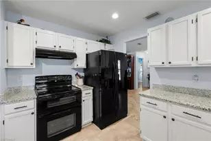 9814 Country Oaks Dr, Fort Myers, FL 33967 - Photo 8