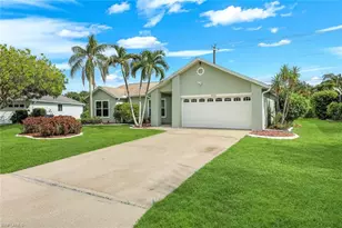 9814 Country Oaks Dr, Fort Myers, FL 33967 - Photo 4