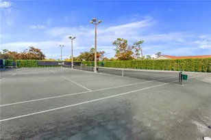 1075 Foxfire Ln, Naples, FL 34104 - Photo 20