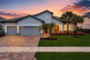 9577 Everglades Dr, Naples, FL 34120 - Photo 2