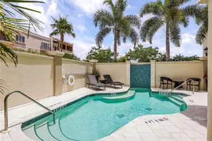 625 6th Ave S, Naples, FL 34102 - Photo 26