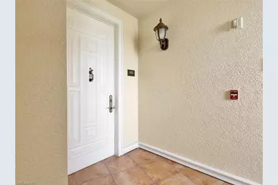 625 6th Ave S #B301, Naples, FL 34102 - Photo 4