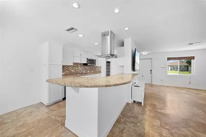 7454 Sea Island Rd, Fort Myers, FL 33967 - Photo 12