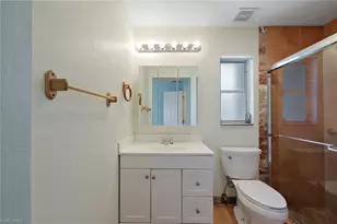 2530 10th St N, Naples, FL 34103 - Photo 10