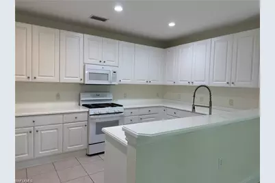 9202 Museo Cir #103, Naples, FL 34114 - Photo 4