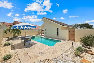 11054 Linnet Ln, Naples, FL 34119 - Photo 28