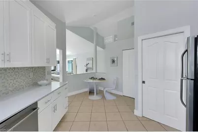 11054 Linnet Ln, Naples, FL 34119 - Photo 14
