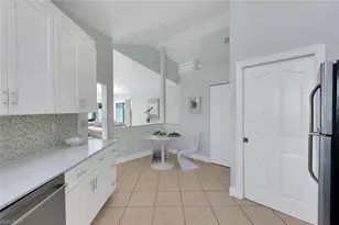 11054 Linnet Ln, Naples, FL 34119 - Photo 14
