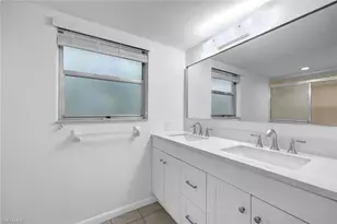 3200 Binnacle Dr, Naples, FL 34103 - Photo 16