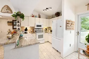 8294 Key Royal Cir, Naples, FL 34119 - Photo 6