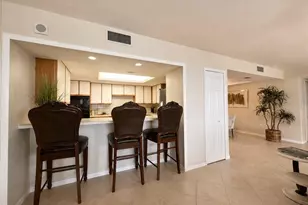 5601 Turtle Bay Dr, Naples, FL 34108 - Photo 8