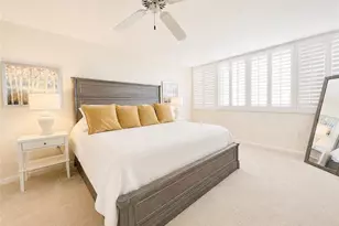 5601 Turtle Bay Dr, Naples, FL 34108 - Photo 16