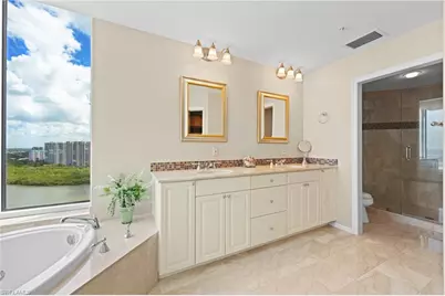 60 Seagate Dr #105, Naples, FL 34103 - Photo 18