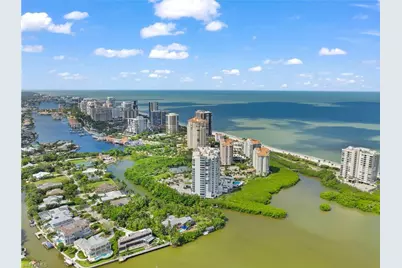 60 Seagate Dr #105, Naples, FL 34103 - Photo 28