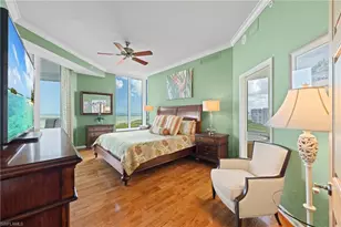 60 Seagate Dr, Naples, FL 34103 - Photo 16
