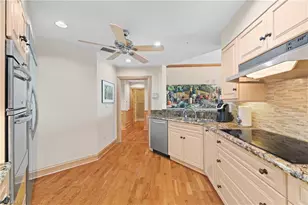 60 Seagate Dr, Naples, FL 34103 - Photo 6