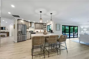 517 Parkwood Ln, Naples, FL 34103 - Photo 8