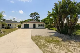 632 98th Ave N, Naples, FL 34108 - Photo 1