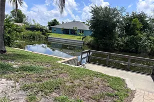 111 SE 4th Pl, Cape Coral, FL 33990 - Photo 32