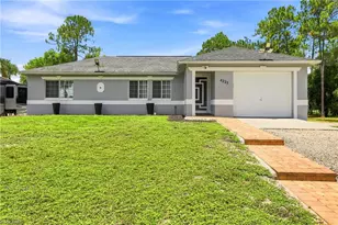 4225 16th St NE, Naples, FL 34120 - Photo 4