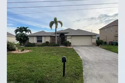 932 SW 4th Ave, Cape Coral, FL 33991 - Photo 2