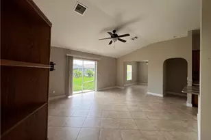 932 SW 4th Ave, Cape Coral, FL 33991 - Photo 8
